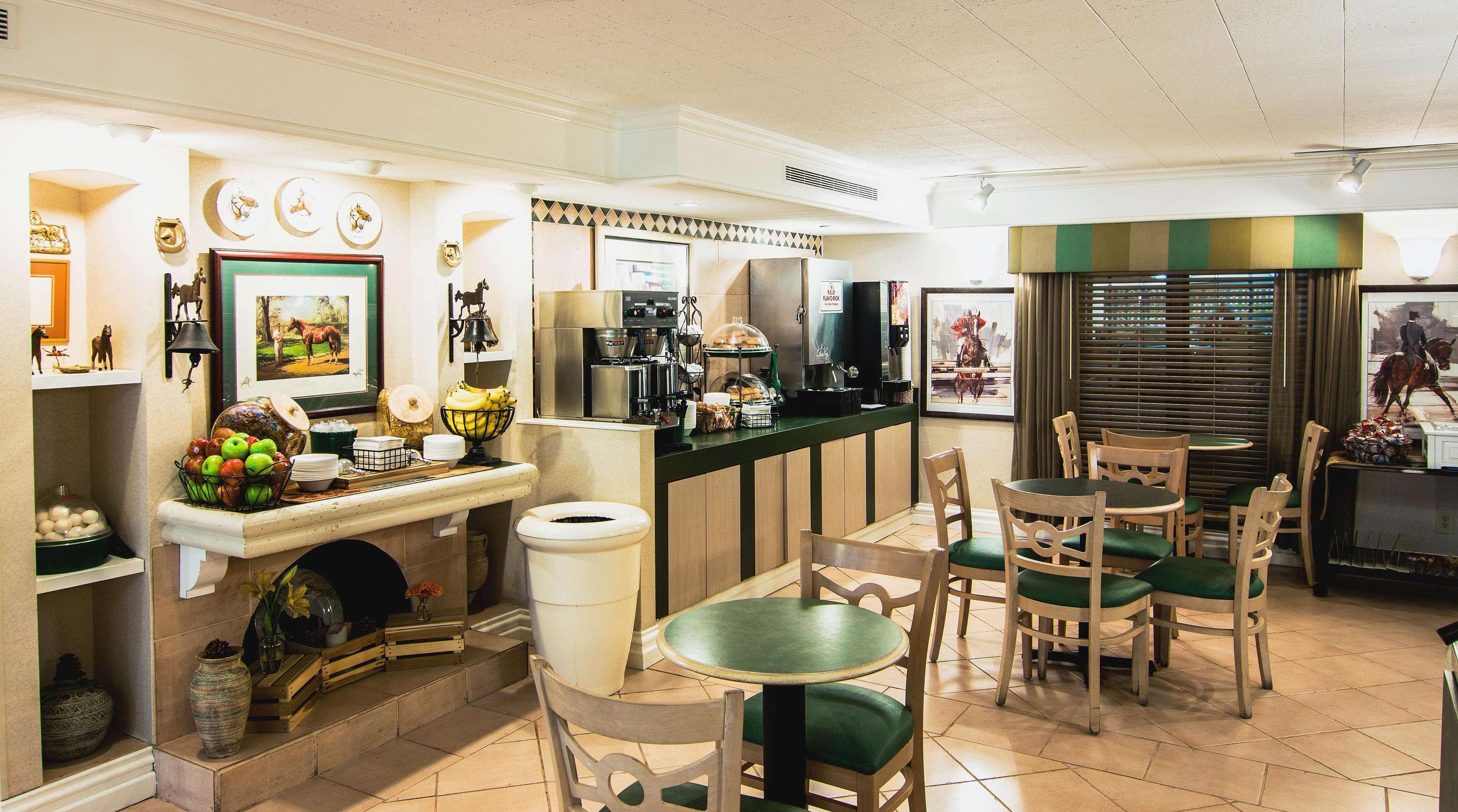 Hotel La Quinta Lexington-horse Park 3*
