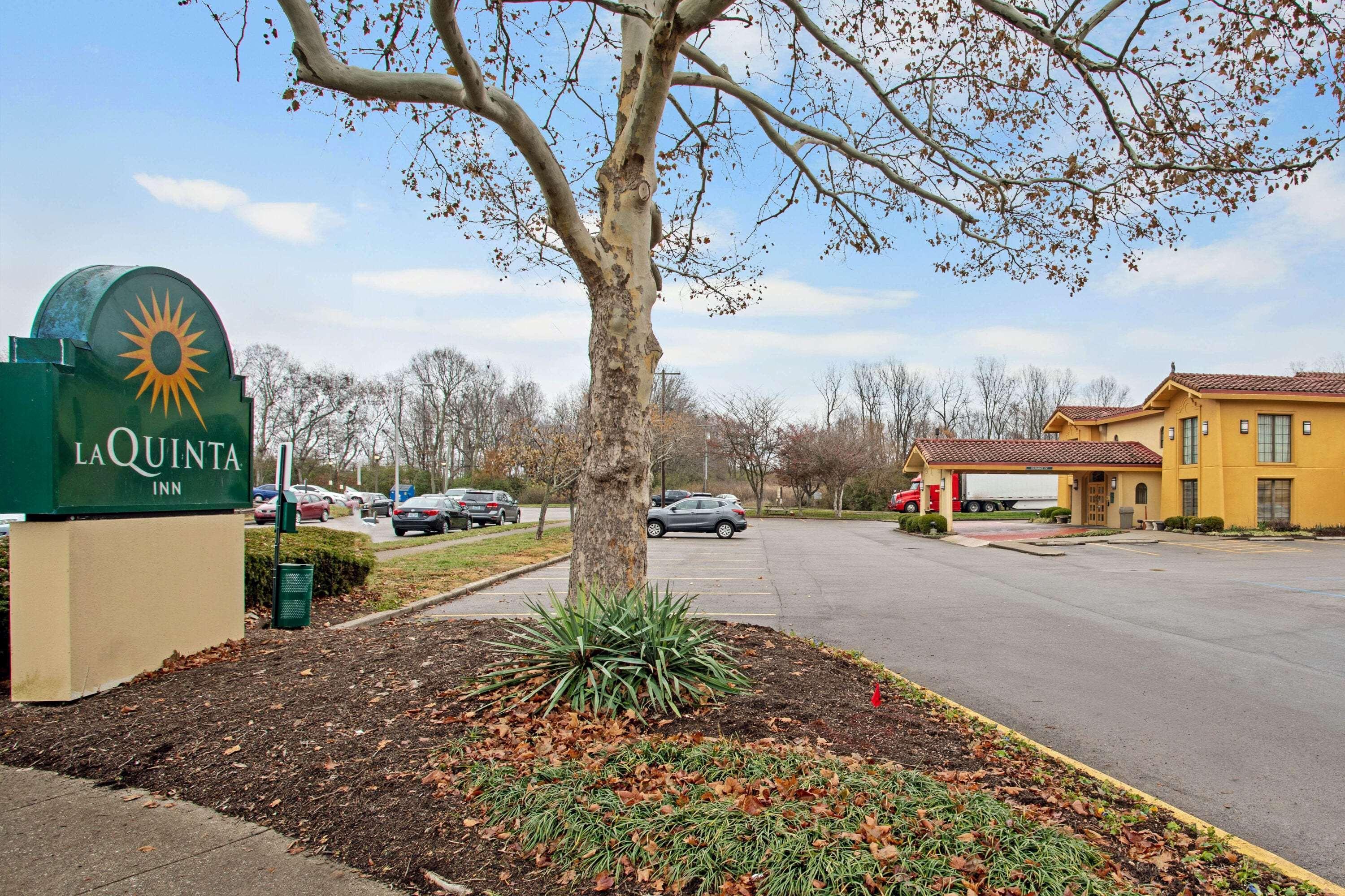 La Quinta Lexington-horse Park